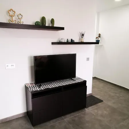 Apartment Relax In *